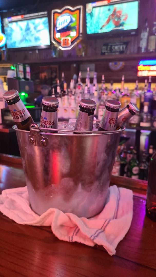 Logo's Sports Bar & Grill