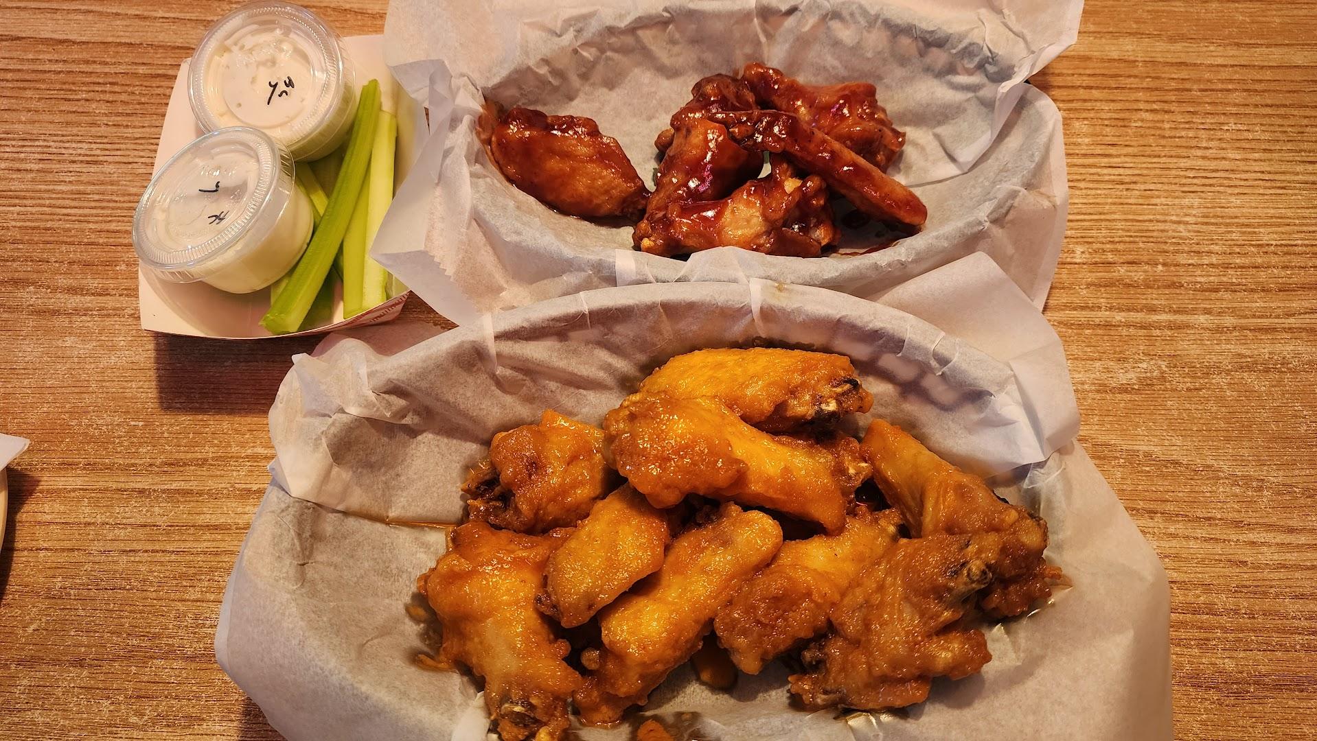 Logo's Sports Bar & Grill