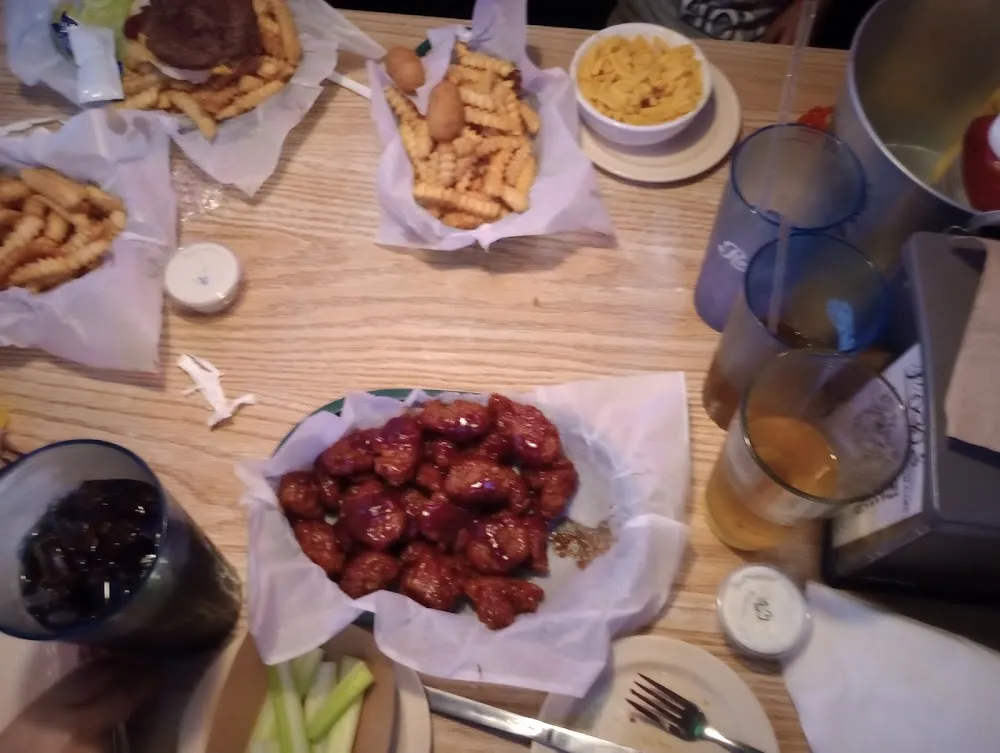 Kottle Chips & BBQ Sauce